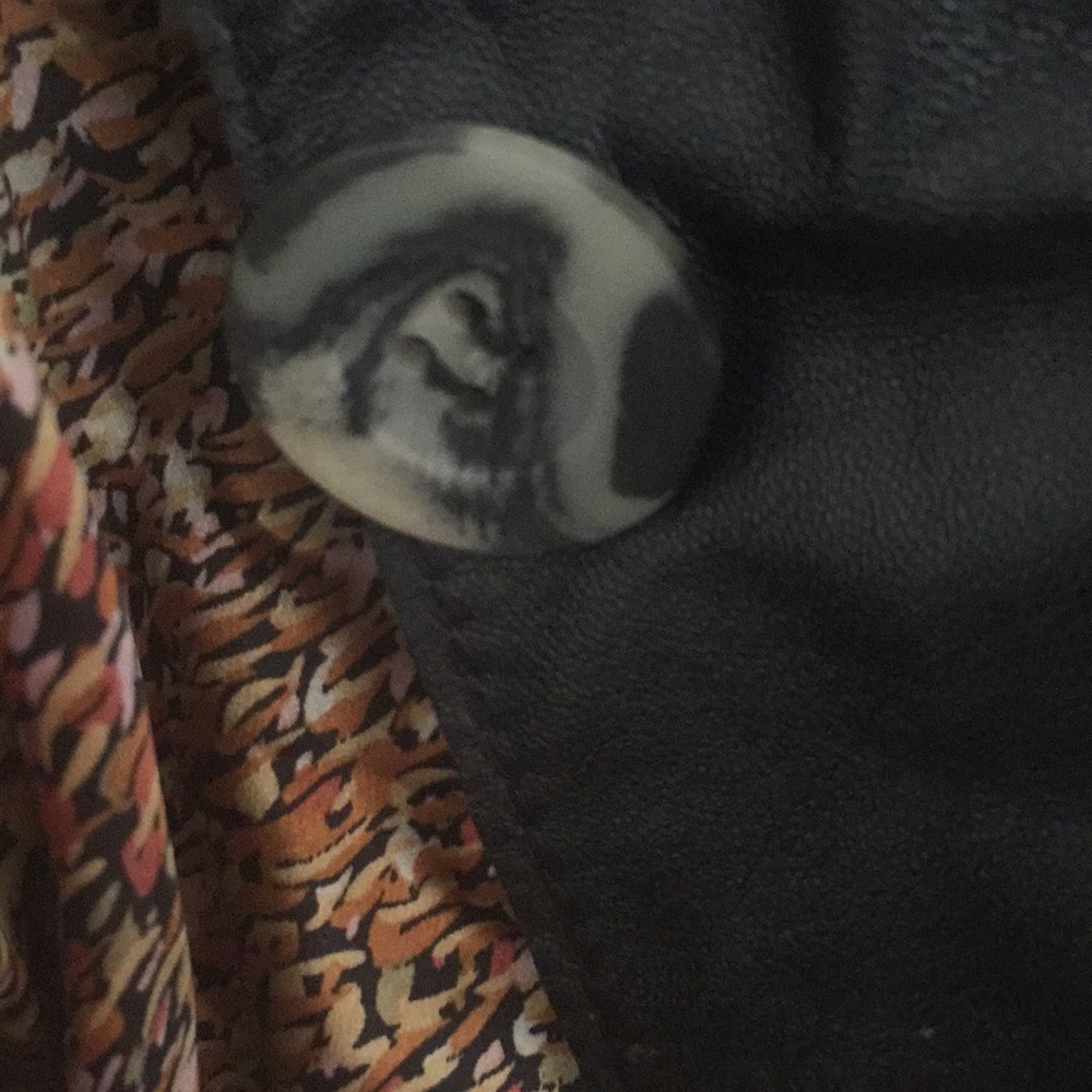 Leather jacket - Picture 5 of 7